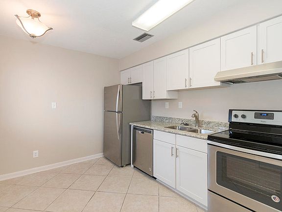 3rd image of 228 Amberjack Dr Unit 7