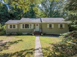 2 Timber View Dr, Sussex, NJ 07461