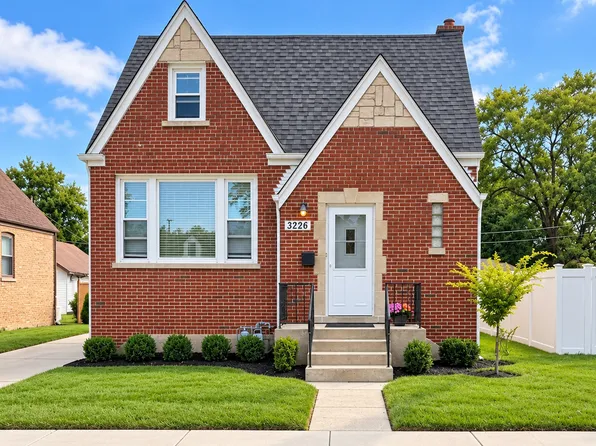 (undisclosed Address), Brookfield, IL 60513