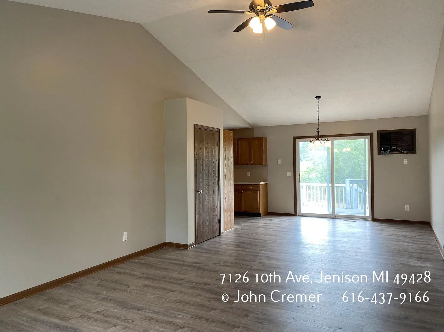 3 bed, 1952 sqft, $2,100 — Photo 4