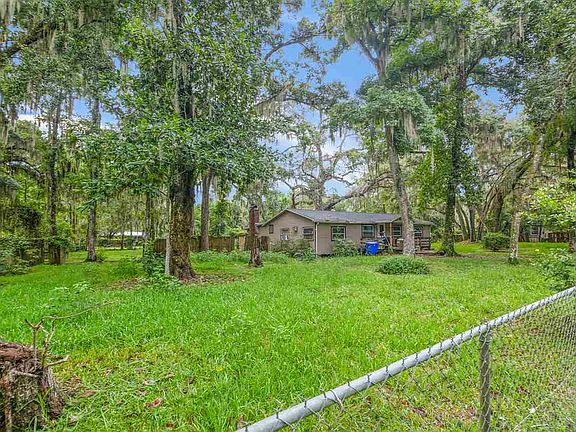 5th image of 8556 Moss Dr