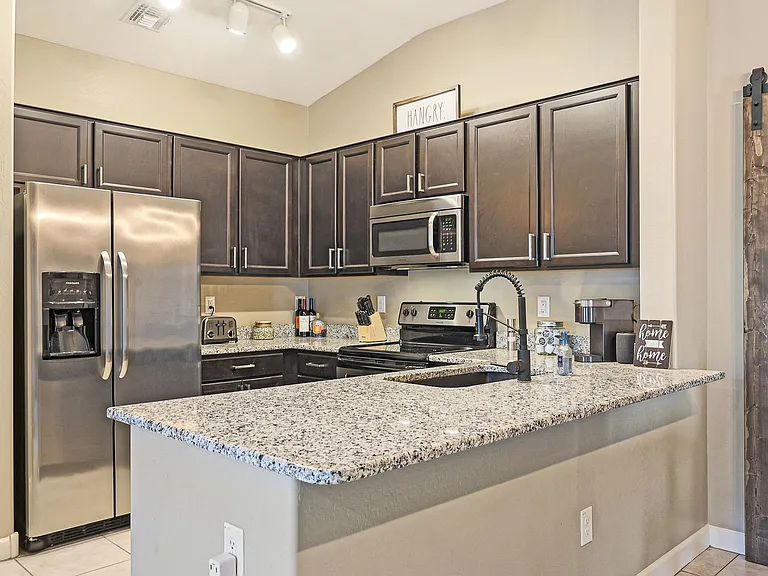 2150 W Alameda Rd #2123 — Photo 4