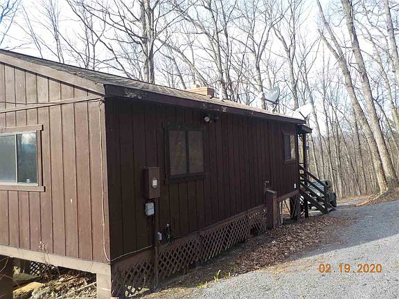 4th image of 158 Cabin Ln