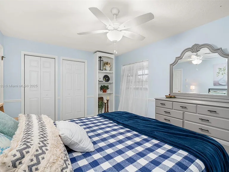 2551 Lakeview Dr — Photo 42