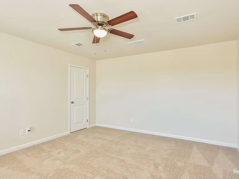 3232 Haskell Ln — Photo 13