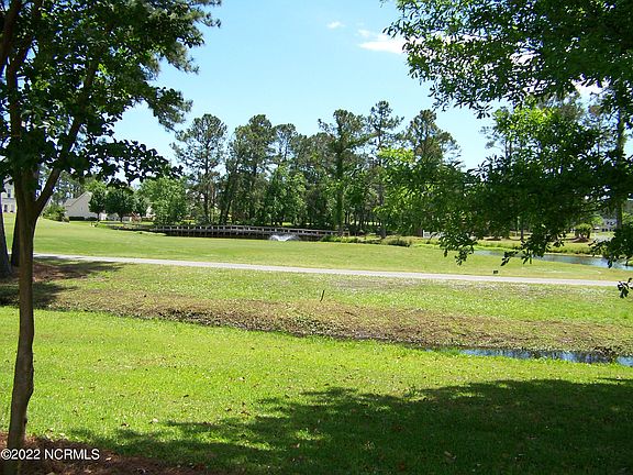 4th image of 101 Elm Cir
