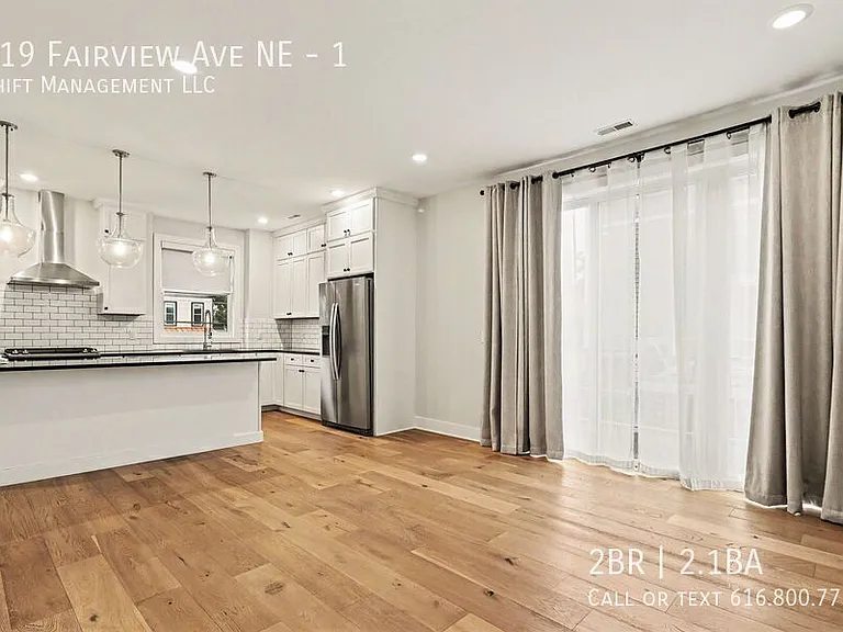 619 Fairview Ave NE #1 — Photo 4
