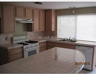 2nd image of 5204 Burnham Ave