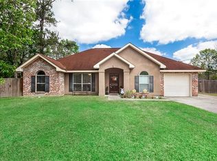 27129 Tag A Long Rd, Lacombe, LA 70445
