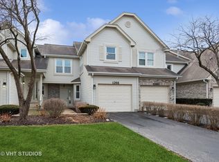 1266 Rhodes Ln, Naperville, IL 60540