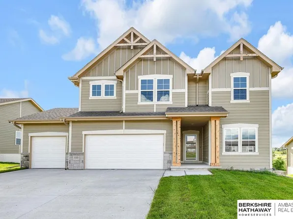 10206 S 110th Ave, Papillion, NE 68046