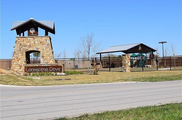 2nd image of 2533 Lonesome Creek Trl