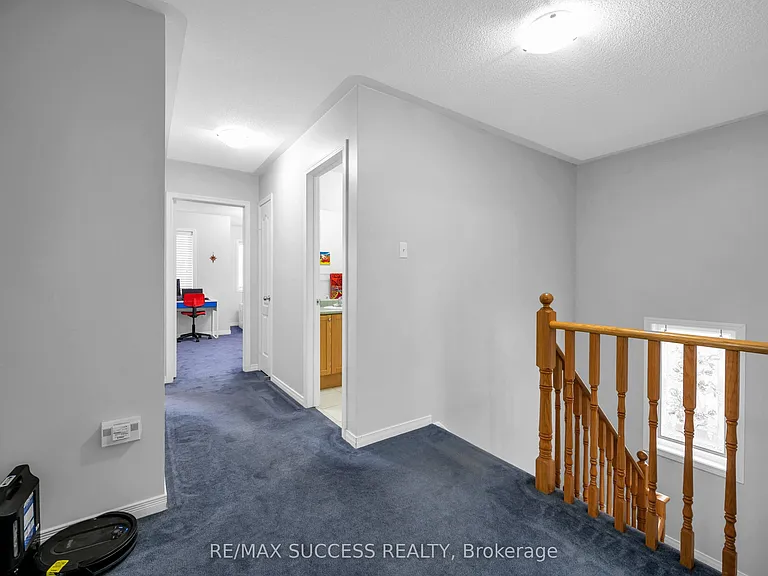 228 Flagstone Way — Photo 18