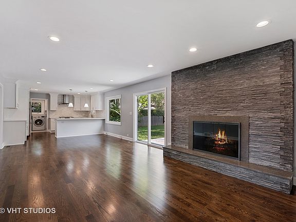 5th image of 2928 White Pine Dr