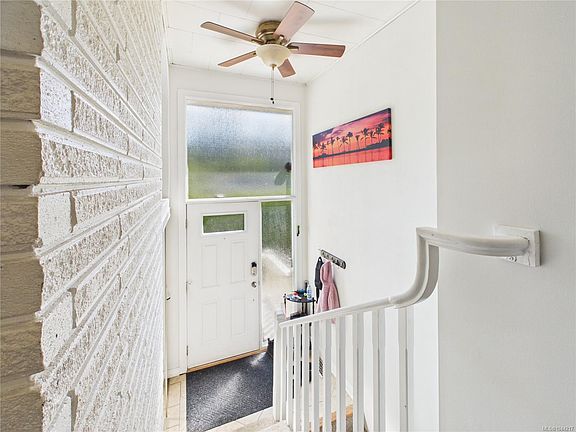 3rd image of 3624 Uplands Dr