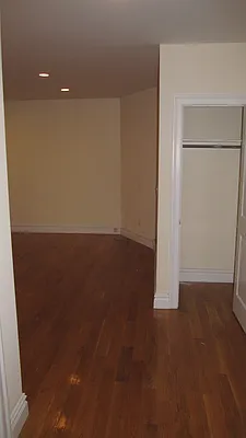 Rented by Realty on the Greene | media 7