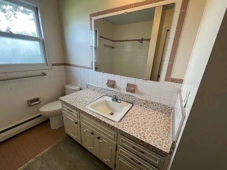 855 N Madison Ave #2 — Photo 14