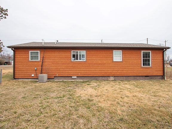 5th image of 406 S Dixieland Rd