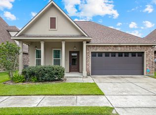 241 Rosemary Pl, Lafayette, LA 70508