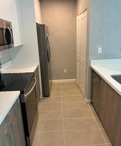 2511 Pierce St #6 — Photo 6