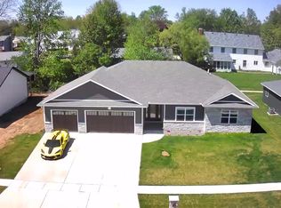 51 Durbin Ter, Chatham, IL 62629