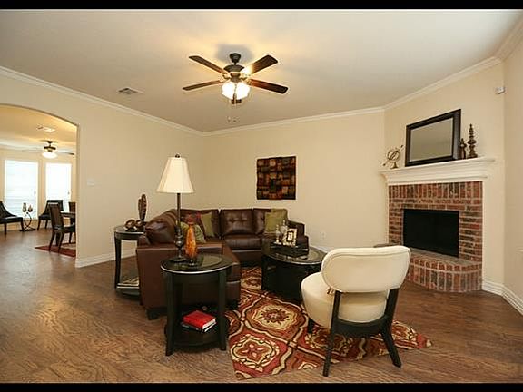 4th image of 106 Bridgewood Dr
