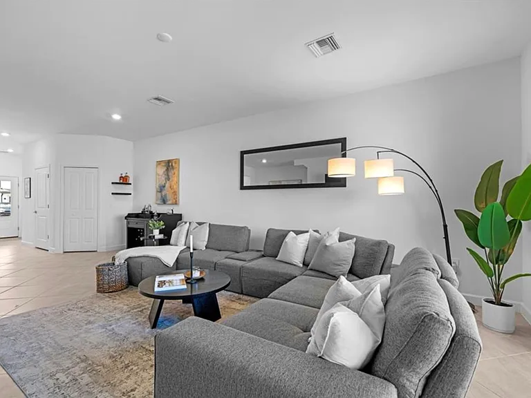 14228 Pine Lodge Ln — Photo 4