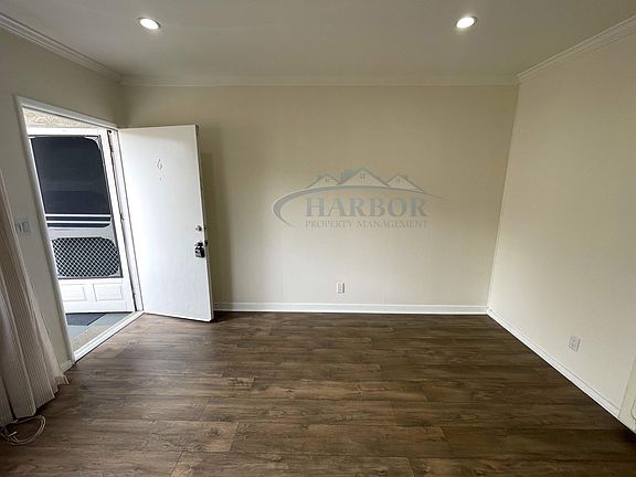 4th image of 1820 Martina Ave #6