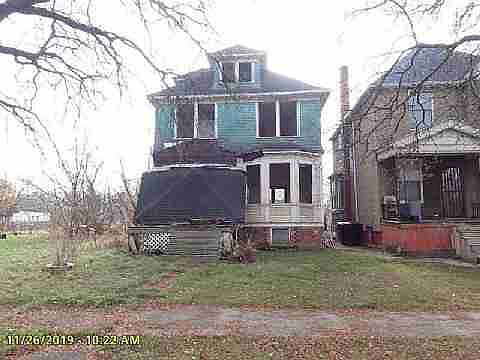 3614 E Kirby