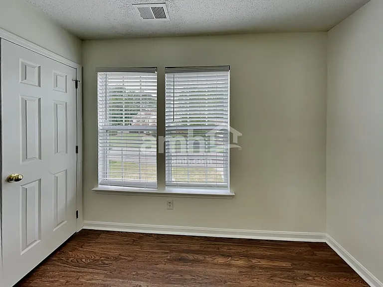 1106 Kerry Greens Dr — Photo 15