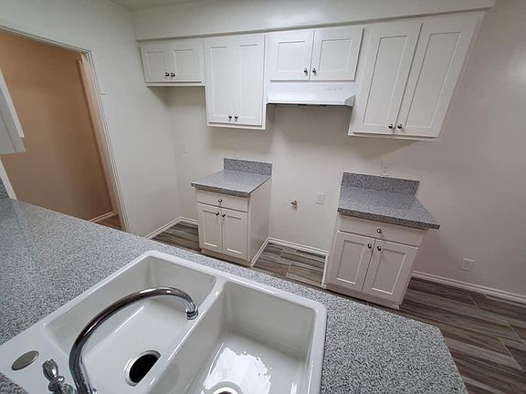 4th image of 5656 Lexington Ave APT 18