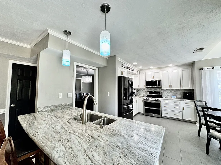 2337 Esplanade Dr — Photo 14