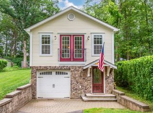 384 W Dewey Ave, Wharton, NJ 07885