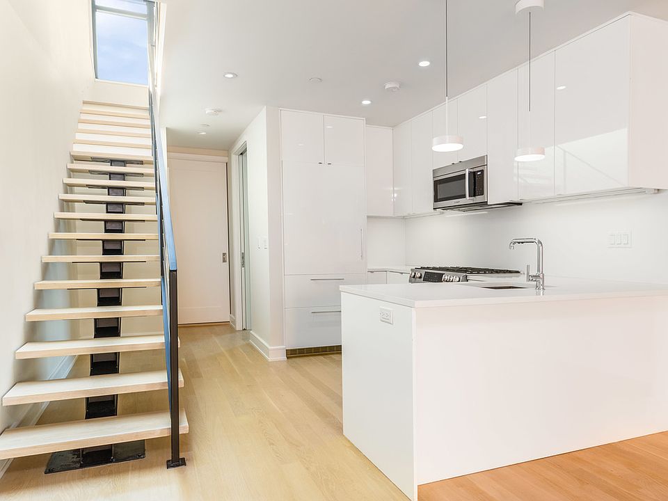 1st image of 156 Beekman St APT 6A