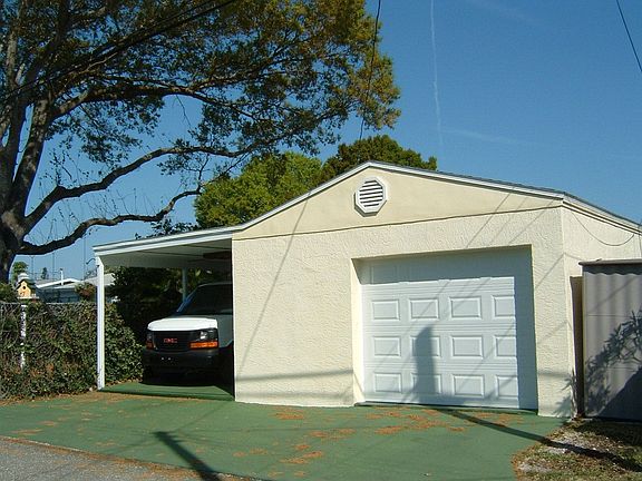1.5 car garage carport alley access