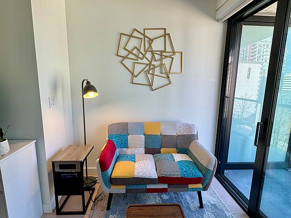 5th image of 300 Virginia St Unit 813