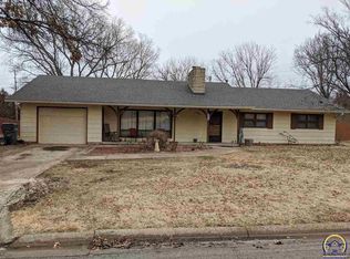 1420 College Dr, Emporia, KS 66801