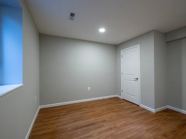 8808 Liberty Ln — Photo 25