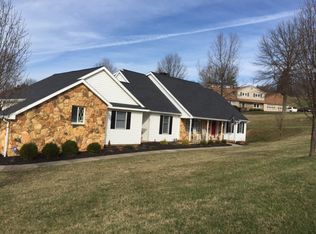 770 Brightridge Dr, Bridgeport, WV 26330