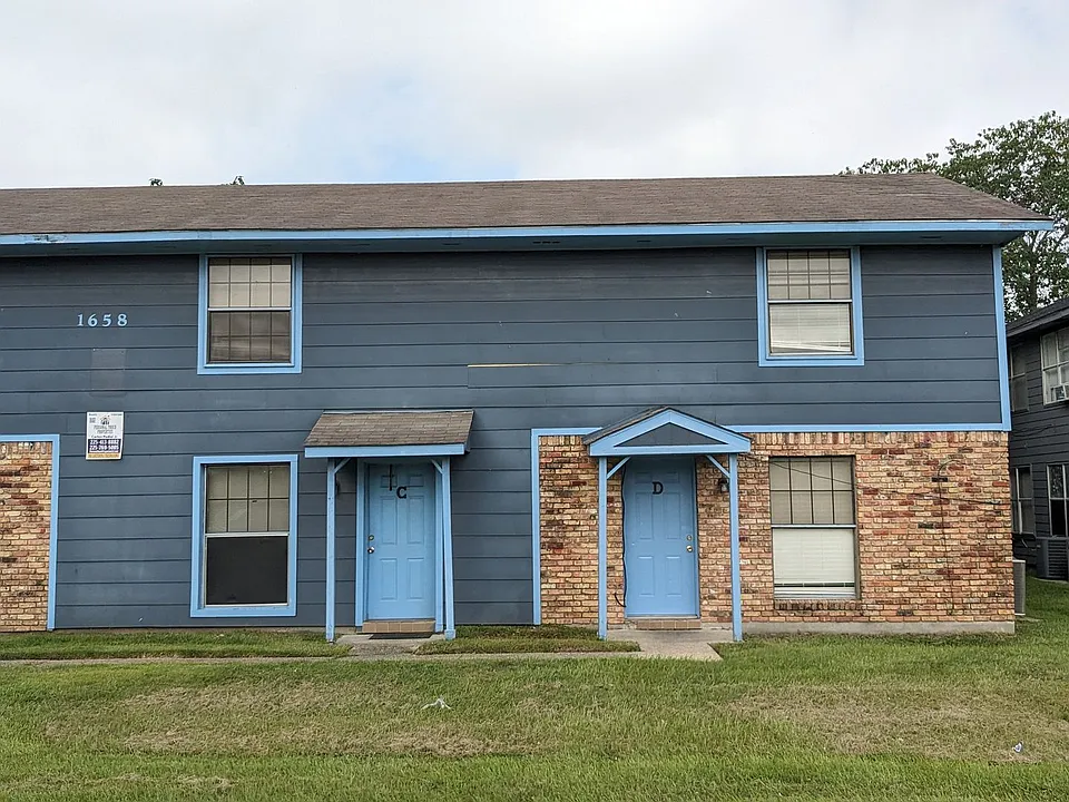 1658 Starboard Dr