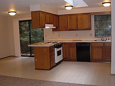 2nd image of 553 E Bosn Rd