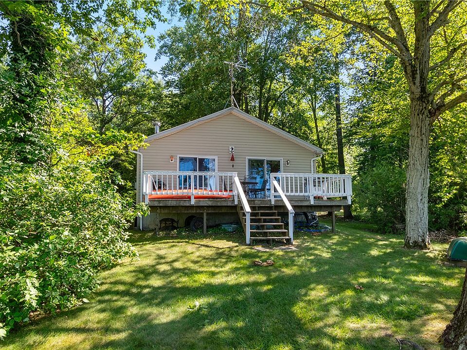 1st image of 6925 Emerald Point Rd