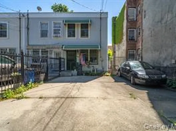 2823 West 37th Street image 1 of 17