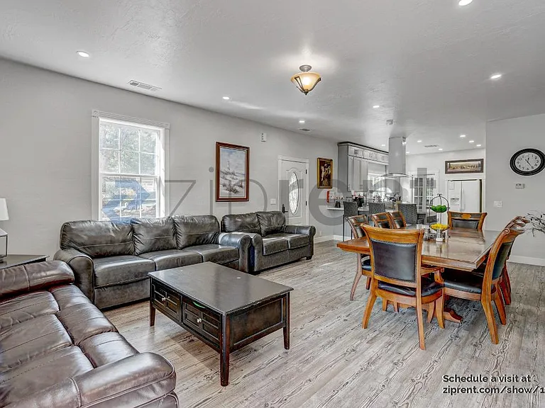 785 Brush Creek Ln — Photo 4