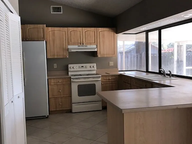 1280 SW Jacqueline Ave — Photo 53