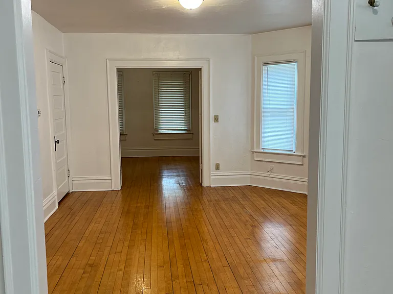 1140 Lawe St #L — Photo 8