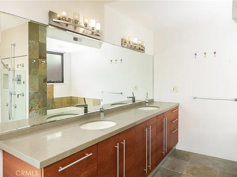 599 Alta Vis — Photo 25