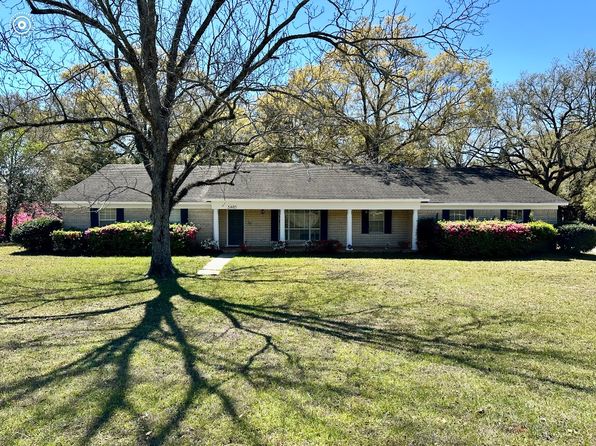 5805 Cottage Hill Rd, Mobile, AL 36609