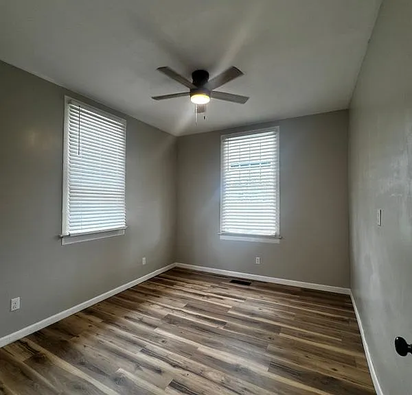 1440 E Division St — Photo 14