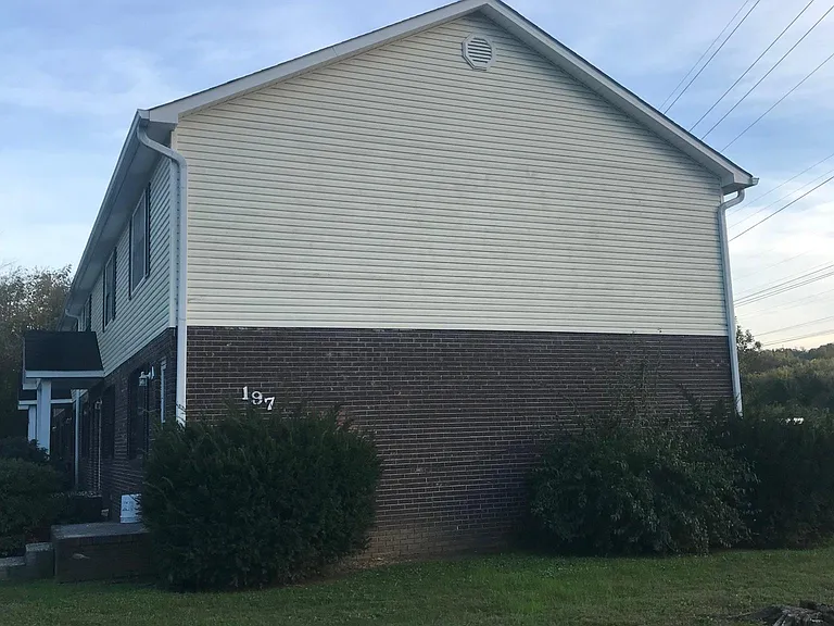 197 Tusculum Dr #B — Photo 2